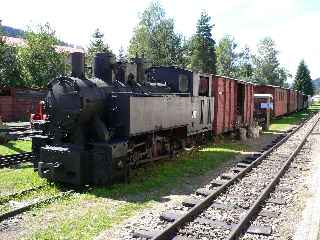 Jedna z lokomotv na stanici v Čiernom Balogu...